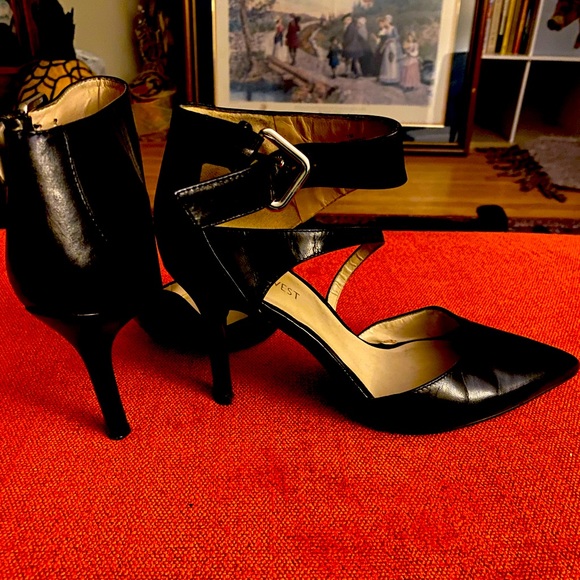 Nine West Heels - Picture 1 of 1